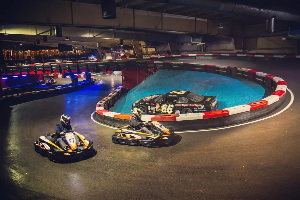 Indoor karting