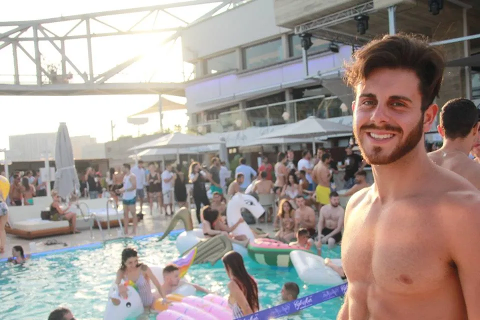 Pool party barcelona