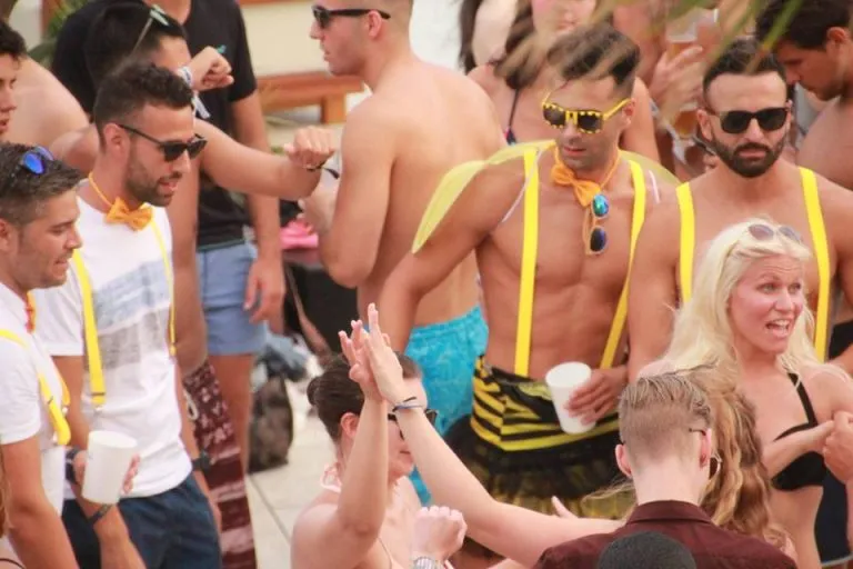 Pool party barcelona
