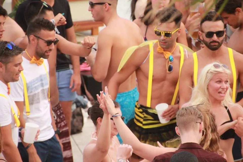 Pool party barcelona